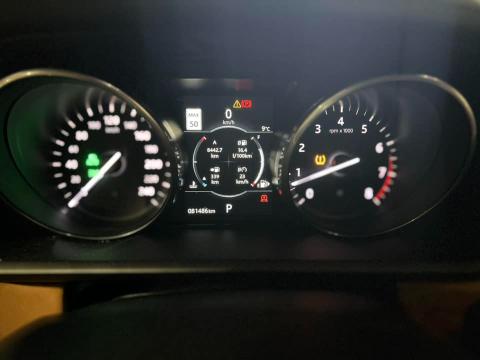 2017 Land Rover Discovery HSE Luxury - Image 8