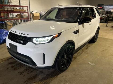 2017 Land Rover Discovery HSE Luxury - Image 3