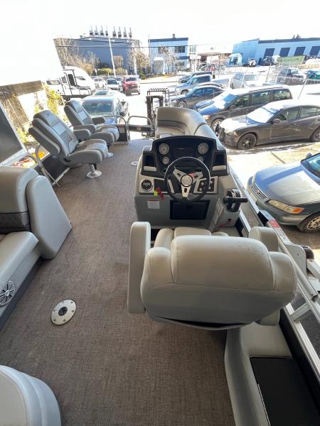 2023 Ranger RP220FC - Image 13