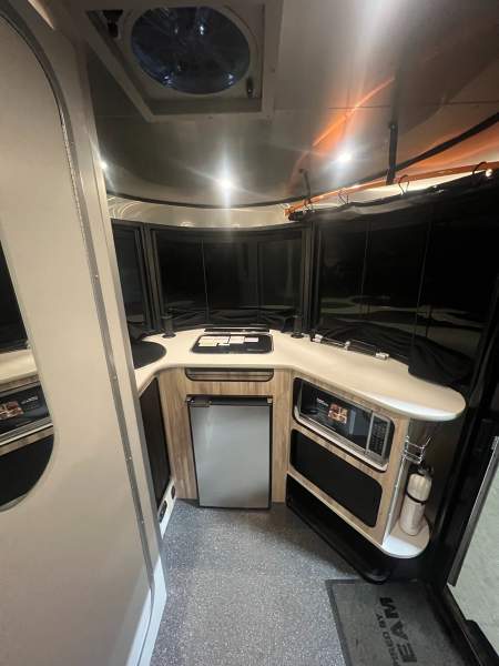 2022 Airstream Basecamp 16X - Image 12