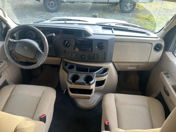 2017 Alpine Adventure 24DS - Image 10