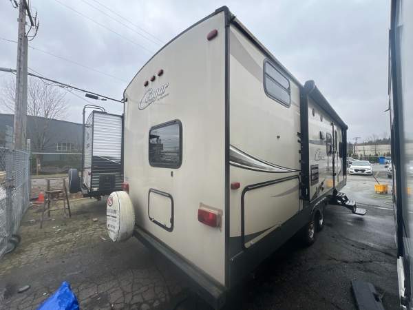 2016 Keystone Cougar XL 25RDB - Image 5