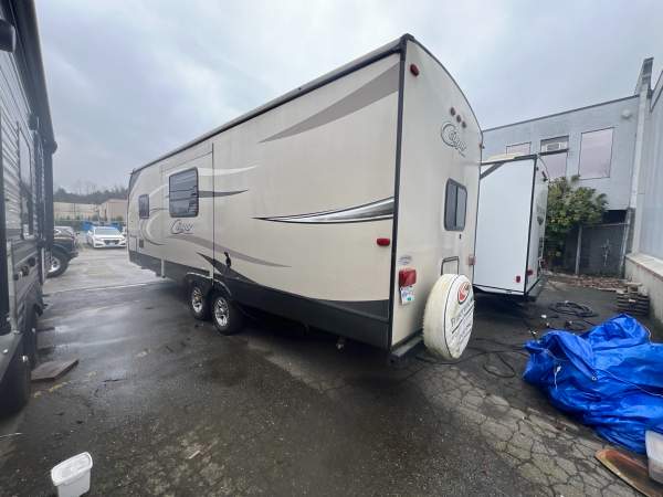 2016 Keystone Cougar XL 25RDB - Image 6