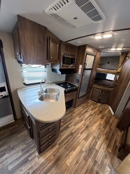 2016 Keystone Cougar XL 25RDB - Image 9