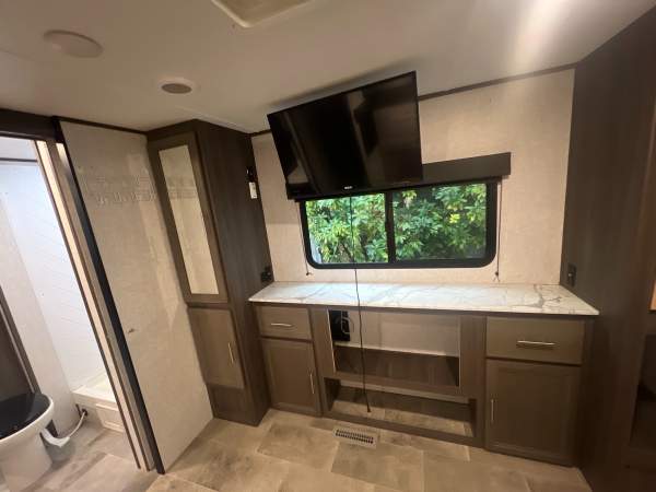 2020 Dutchmen Kodiak FKDS20 - Image 10