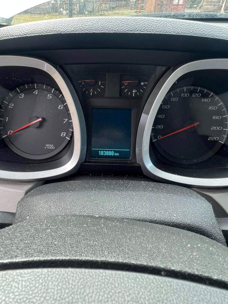 2017 Chevrolet Equinox - Image 8