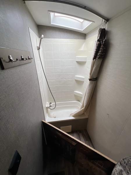 2016 Keystone Cougar XL 25RDB - Image 16