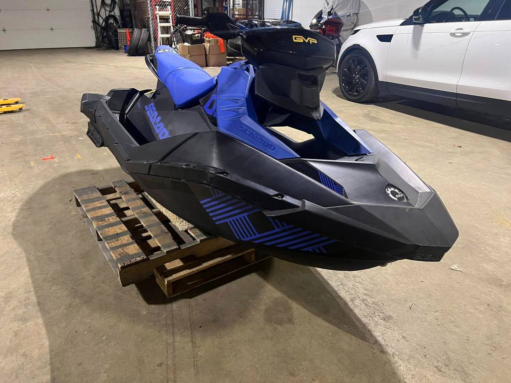 2023 Sea-Doo Spark Trixx 3 UP (Sound System) - Image 6