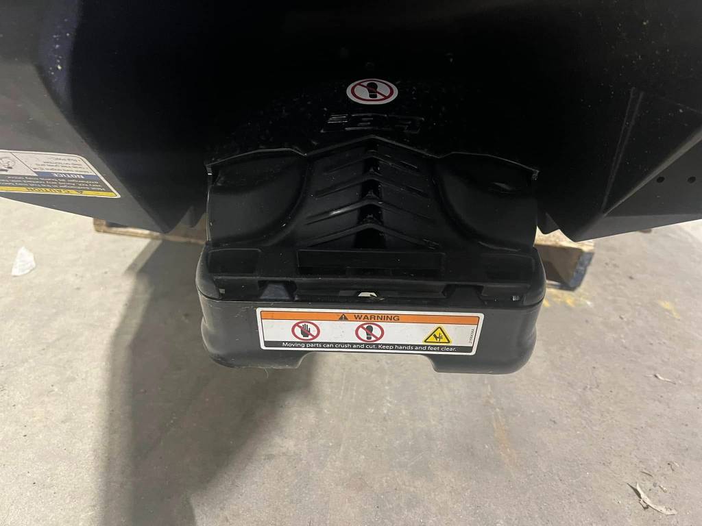 2023 Sea-Doo Spark Trixx 3 UP (Sound System) - Image 11