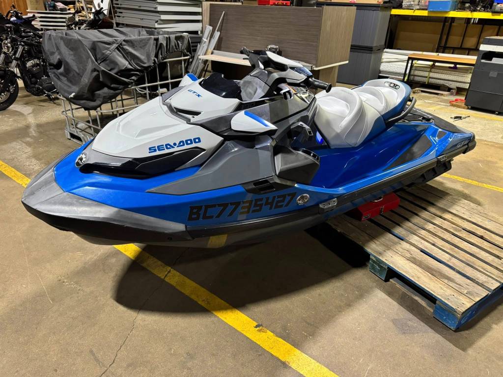 2021 Sea-Doo GTX 170 - Image 3