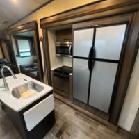 2018 Keystone Montana HM344RL - Image 11