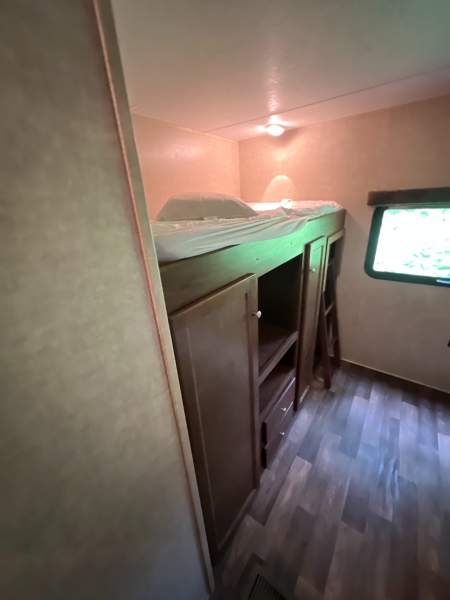 2016 Keystone Hideout 31BHDS - Image 20