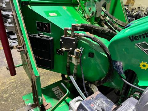 2007 Vermeer Wood Chipper BC600XL - Image 6