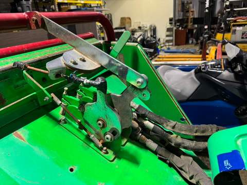 2007 Vermeer Wood Chipper BC600XL - Image 12