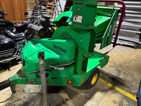 2007 Vermeer Wood Chipper BC600XL - Image 3