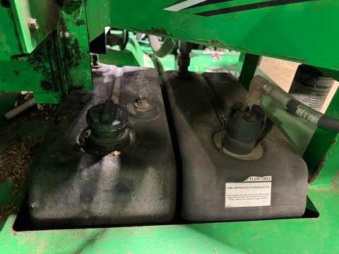 2007 Vermeer Wood Chipper BC600XL - Image 14