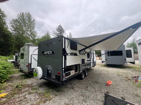 2023 Coachmen Apex Ultra Lite 245BHS - Image 6