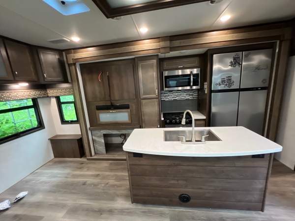 2019 Open Range 371MBH Fifth Wheel - Image 3