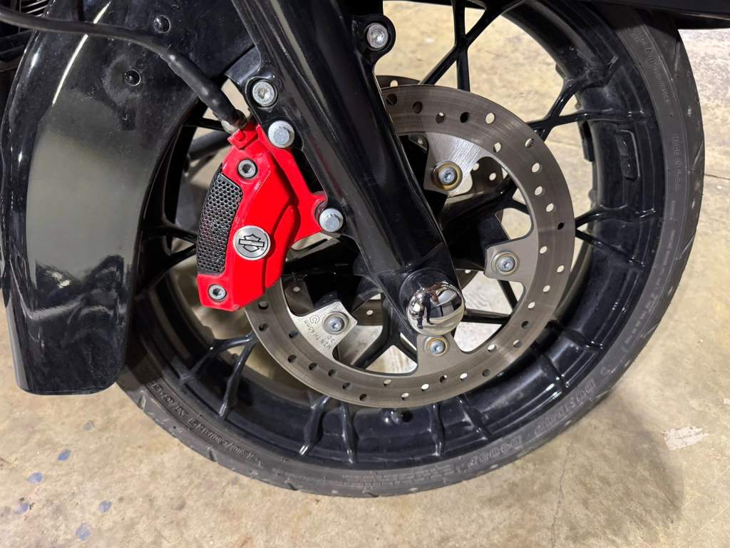 2023 Harley Davidson Road King 114 - Image 12