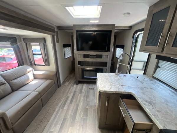 2020 Forest River Island Vibe T31BH - Image 8