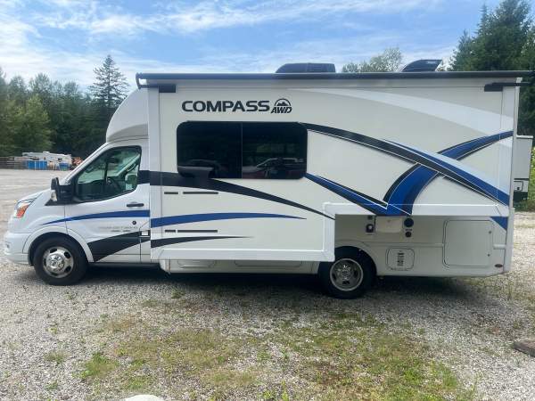 2023 Thor Compass 23TW Motorhome - Image 3