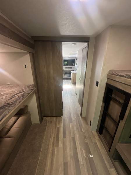 2020 Forest River Island Vibe T31BH - Image 11