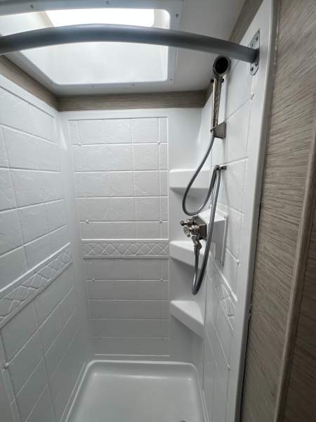 2023 Thor Compass 23TW Motorhome - Image 16