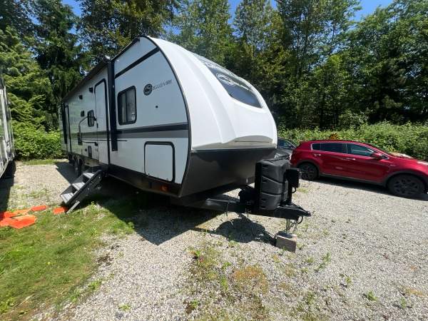 2020 Forest River Island Vibe T31BH - Image 3