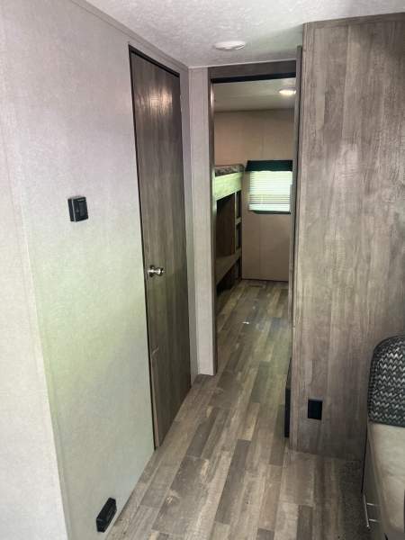 2020 Forest River Island Vibe T31BH - Image 14