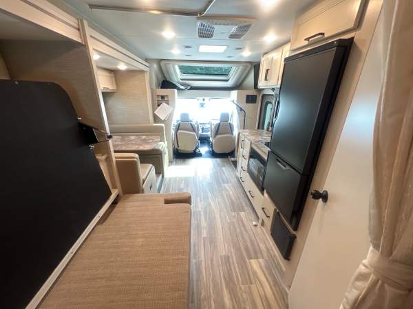 2023 Thor Compass 23TW Motorhome - Image 17