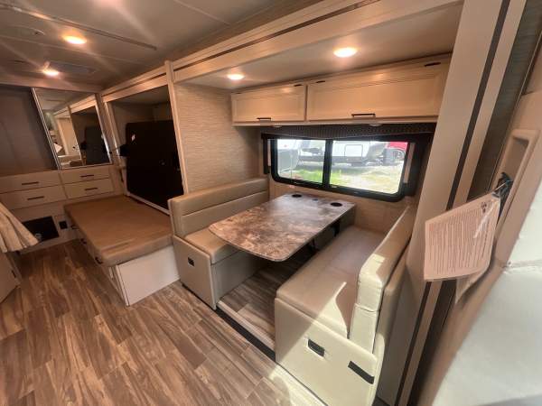 2023 Thor Compass 23TW Motorhome - Image 18
