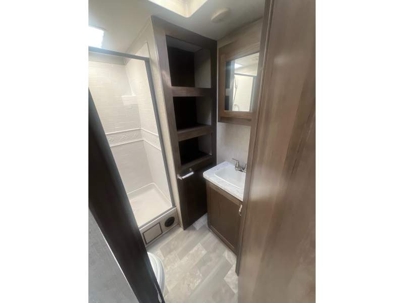 2020 East to West 291RK - Image 10