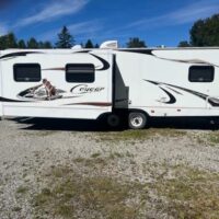 2009 Keystone Cougar 29FKS - Image 3