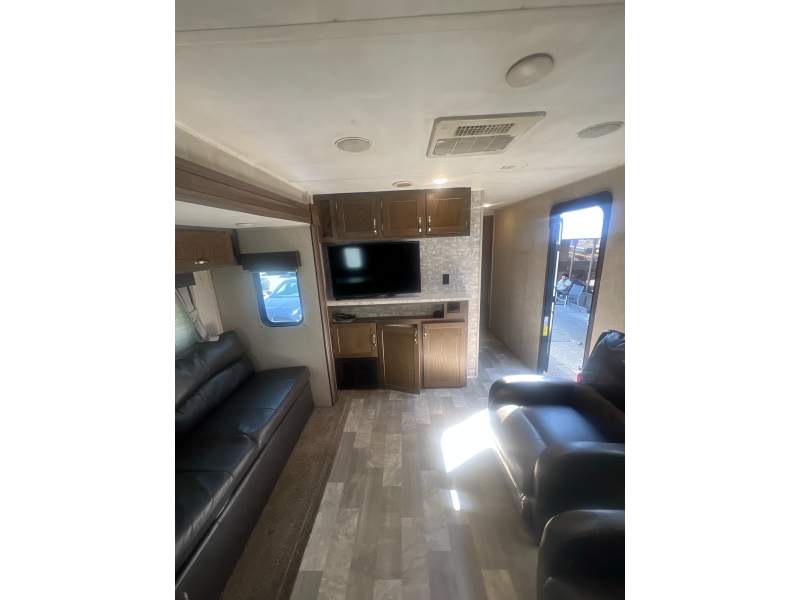 2020 East to West 291RK - Image 12