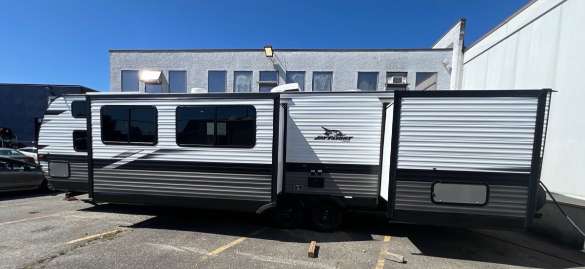 2024 Jayco JayFlight 380DQS - Image 4