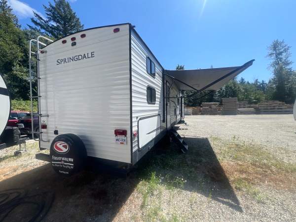 2020 Keystone Springdale 335BH - Image 7