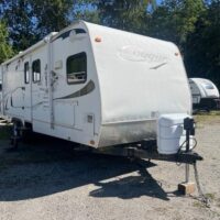 2009 Keystone Cougar 29FKS - Image 2