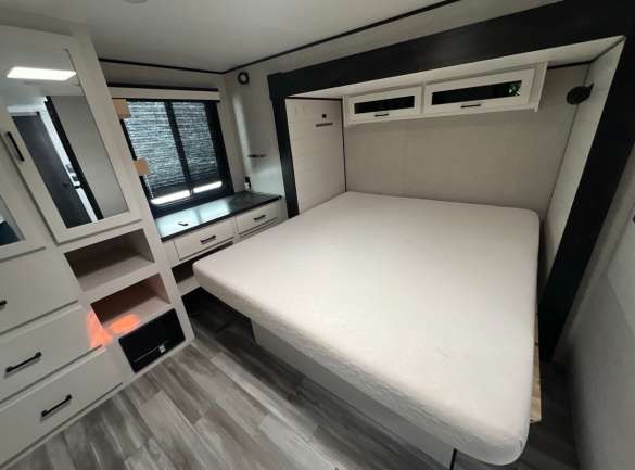 2024 Jayco JayFlight 380DQS - Image 14