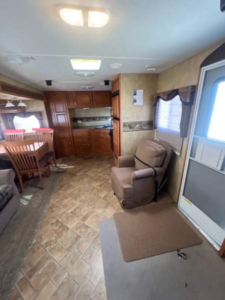 2009 Keystone Cougar 29FKS - Image 11