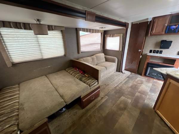 2016 Gulf Stream Matrix 26CRB - Image 12