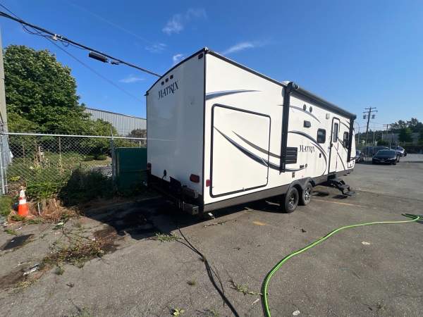 2016 Gulf Stream Matrix 26CRB - Image 7