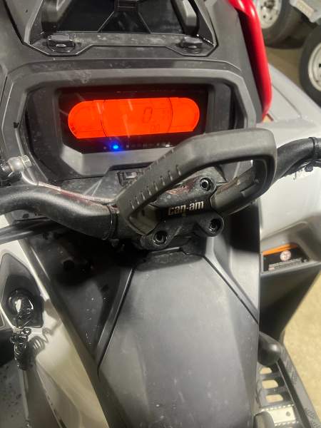 2025 Can-Am Outlander 1000R Rotax - Image 10