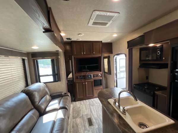 2015 Keystone Impact 312 - Image 11