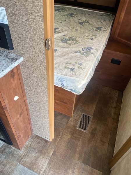 2016 Gulf Stream Matrix 26CRB - Image 29