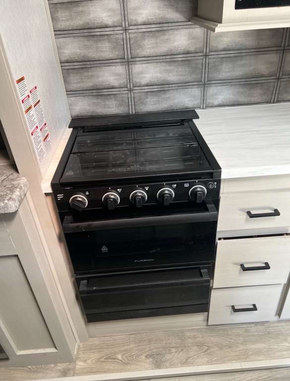 2023 Forest River Wildwood Glen 308RL - Image 15