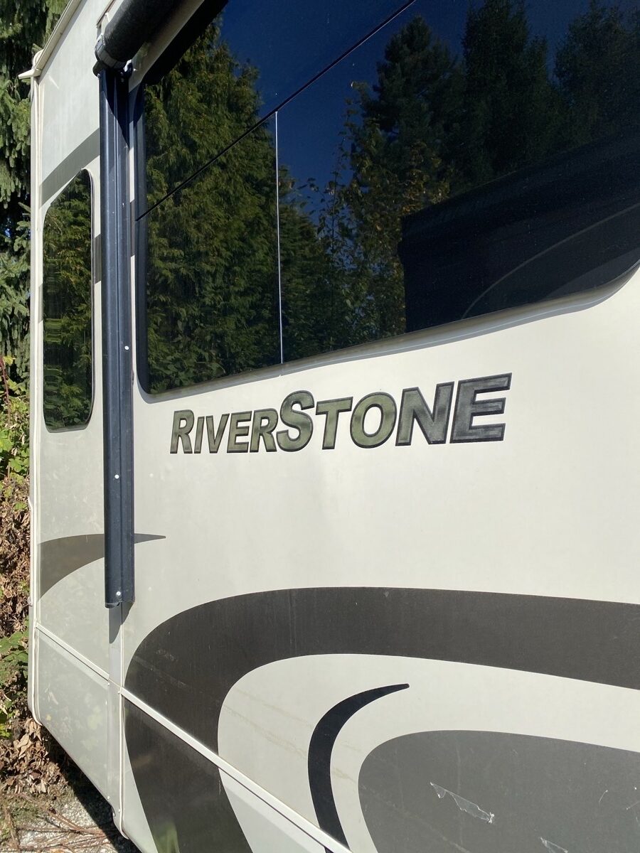 2018 Forest River RiverStone 371K - Image 12