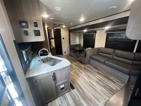 2022 StarCraft 26BHS Autumn Ridge - Image 7