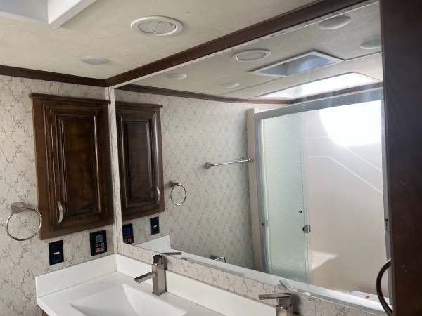 2018 Forest River RiverStone 371K - Image 36