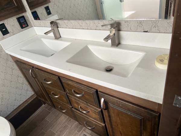 2018 Forest River RiverStone 371K - Image 37