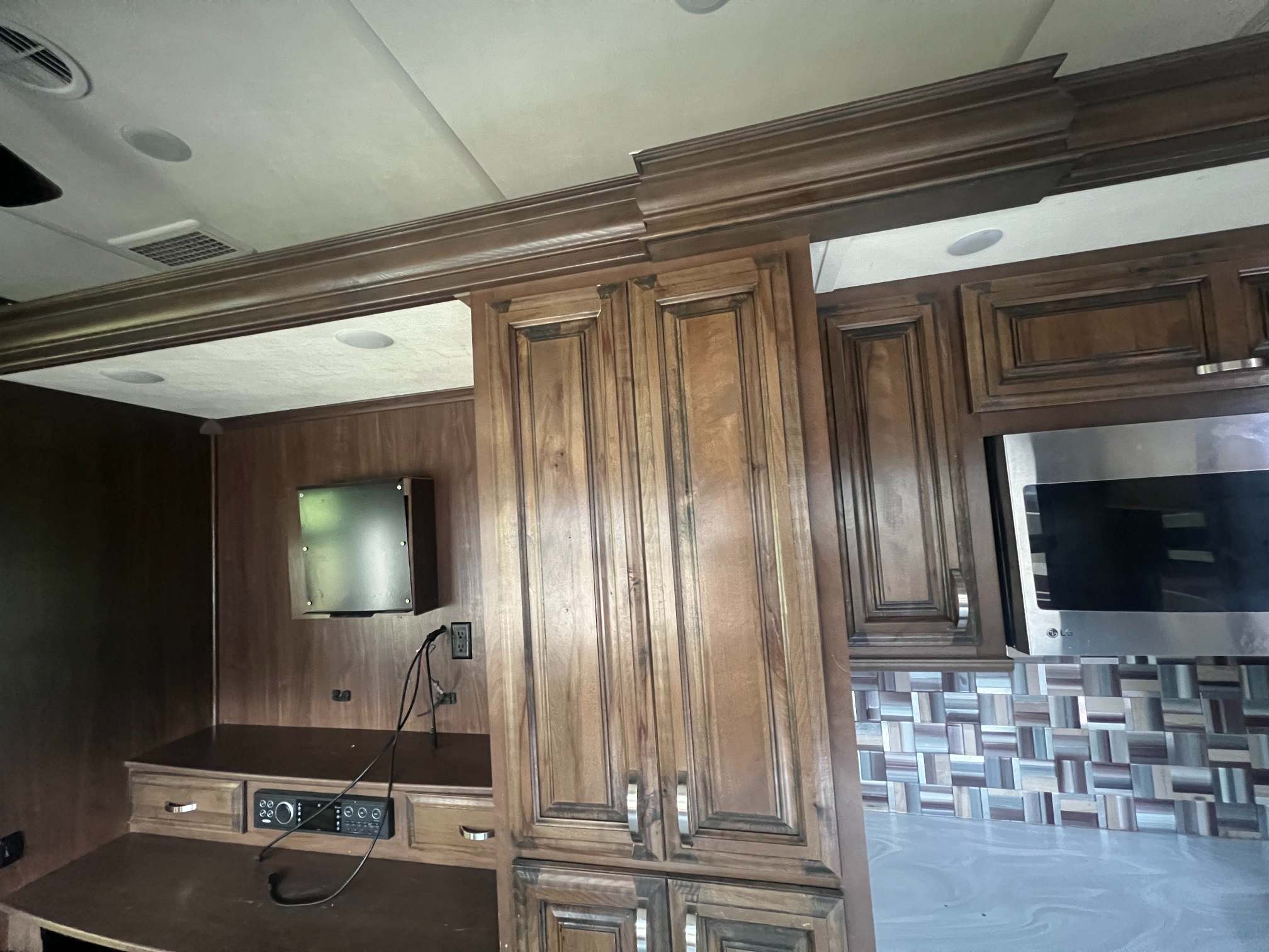 2018 Forest River RiverStone 371K - Image 41